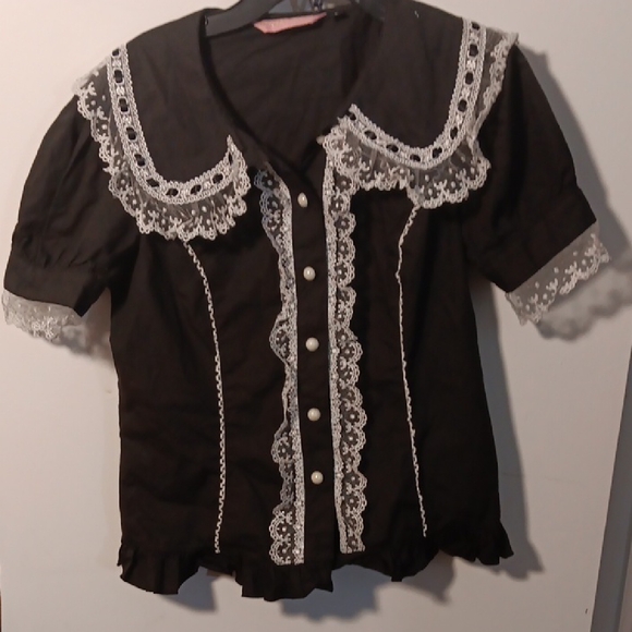 Elegant Black Lace Button Down Shirt - Picture 6 of 6